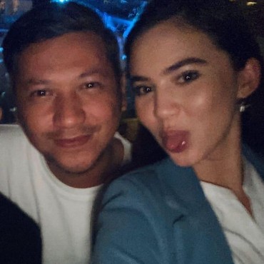 Diisukan Kandas, Lihat Lagi Kemesraan Gading Marten dan Karen Nijsen