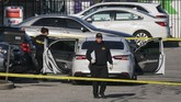 FOTO: Melacak Jejak Penembakan Massal di FedEx AS FBI dan kepolisian AS tengah menyelidiki aksi penembakan massal di kantor FedEx AS yang dilakukan oleh seorang pria kulit putih berusia 19 tahun.