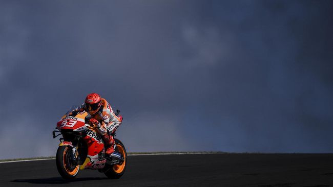 MotoGP Spanyol: Marquez Sudah Miliki Firasat Akan Kecelakaan Marc Marquez sudah memiliki firasat akan kembali kecelakaan usai insiden di tikungan 7 di MotoGP Spanyol 2021 di Sirkuit Jerez, Sabtu (1/5).