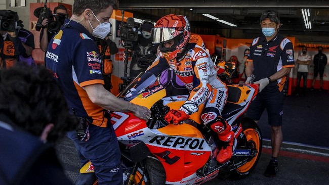 Marc Marquez menyadari balapan MotoGP Portugal 2021 tak mudah, terlebih dokter dan fisioterapis sudah mengingatkan kondisi lengannya pada hari balapan.