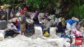 Warga Gunakan Air Raksa di Tambang Emas Pohon Batu Maluku
