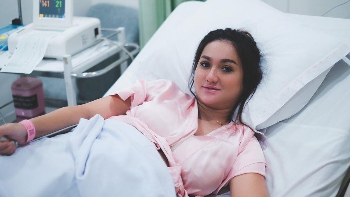 Penantian empat tahun istri Andrew Andika lahirkan anak pertama&period; Yuk kita simak momen sebelum hingga setelah lahiran anak pertama Andrew&excl;