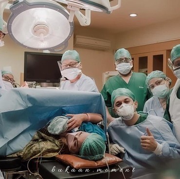 Momen Haru Andrew Andika dan Istri 4 Tahun Menanti Anak Pertama