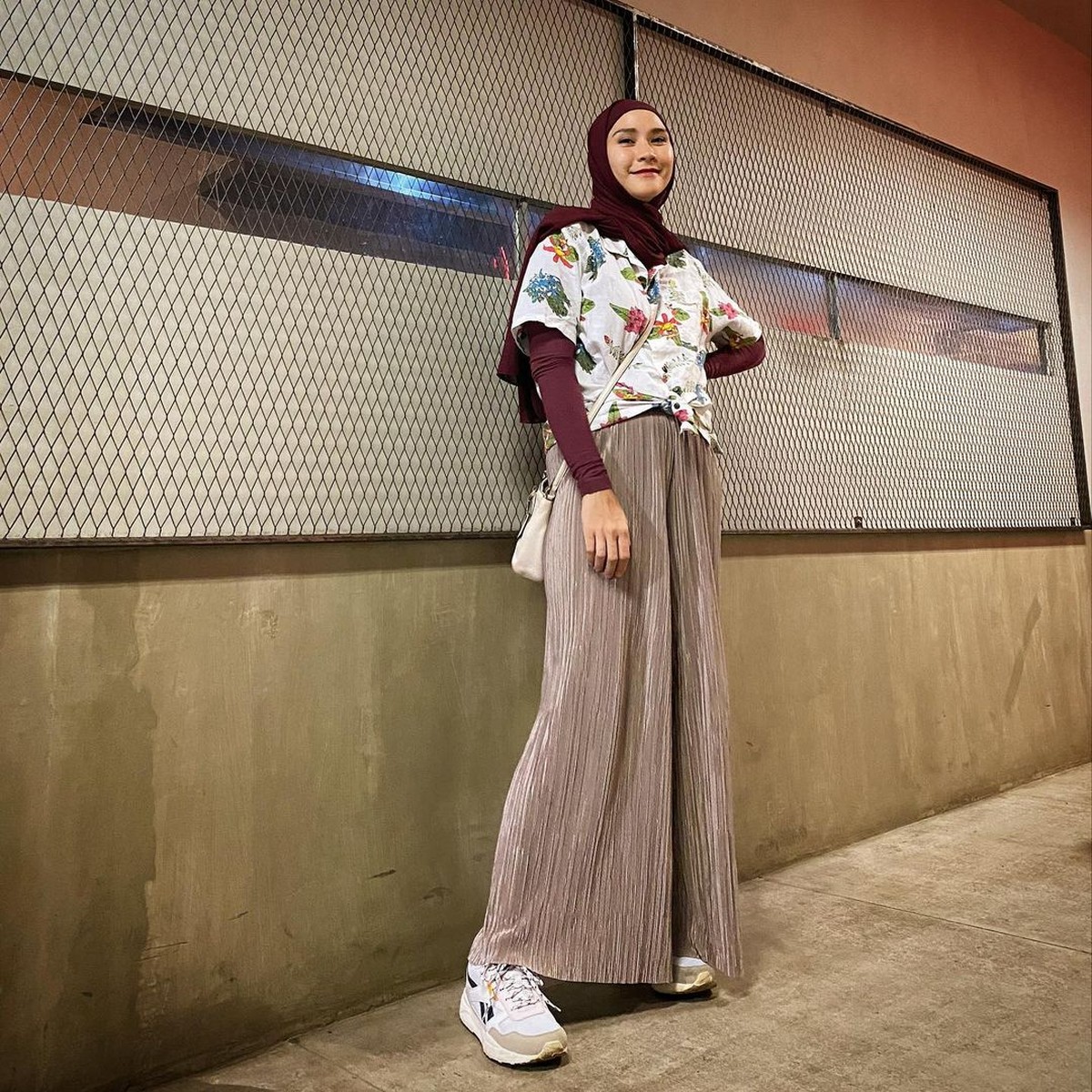 Jalani puasa&comma; Zaskia Adya Mecca curhat berat badan nambah 1kg&period; Yuk kita lihat penampilannya&excl;