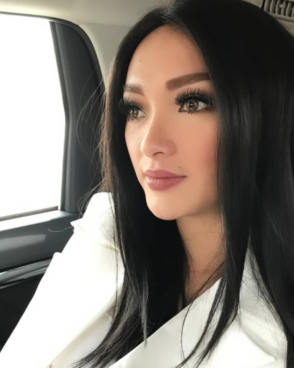 Hampir 6 bulan rehat dari dunia hiburan karena ingin memberikan ASI ekslusif kepada anaknya&period; Beginilah penampilan Zaskia Gotik selama vakum&excl;