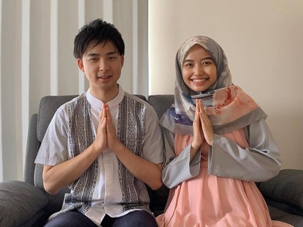 Perjuangan Pria Jepang Mualaf Yakinkan Ortu & Nikahi Hijaber Kalimantan