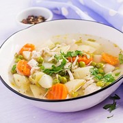 Resep Sop Ayam Spesial, Sajian Buka Puasa yang Hangat dan Segar
