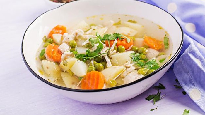 Resep Sop Ayam Spesial, Sajian Buka Puasa yang Hangat dan Segar