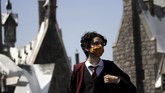 FOTO: Wahana Harry Potter Jadi Favorit di Universal Studios Sejak dibuka kembali 1 April lalu, wahana The Wizarding World of Harry Potter jadi lokasi favorit di Universal Studios Hollywood, California, AS.