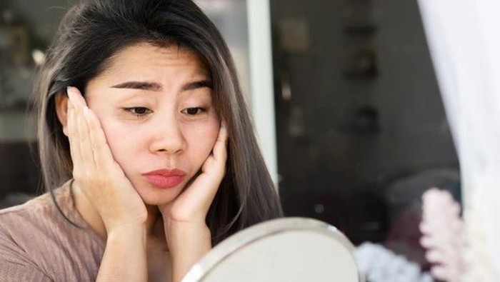 7 Jenis Makanan Ini Bisa Membuat Kulit Terlihat Kusam 7 Jenis Makanan Ini Bisa Membuat Kulit Terlihat Kusam