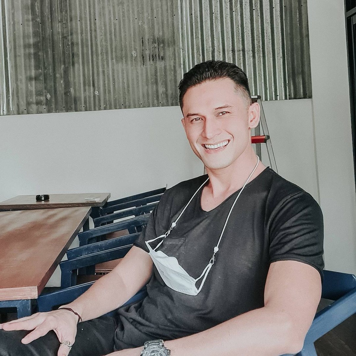 Indra Bruggman makin kurus