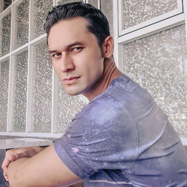 Potret Indra Bruggman dengan Tubuh Makin Kurus