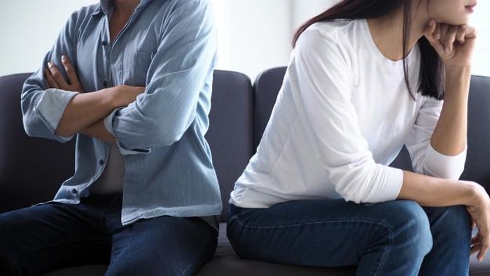 Merasa Dijauhi Oleh Orang Sekitar? Mungkin Kamu Melakukan Hal Ini