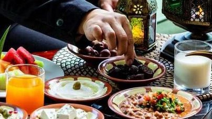 Mitos dan Fakta Seputar Puasa di Bulan Ramadan