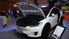 img-title Tesla Recall 362 Ribu Unit di AS karena Masalah Perangkat Lunak