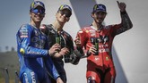 FOTO: Beda Nasib Rossi dan Quartararo di MotoGP Portugal Dua pembalap bertukar posisi di MotoGP 2021, Valentino Rossi dan Fabio Quartararo, meraih hasil berbeda pada balapan MotoGP Portugal 2021.