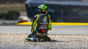 Rossi Ungkap Alasan Terjatuh di MotoGP Portugal
