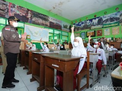 Sekolah Tatap Muka Digelar Hari Ini di Kota Malang
