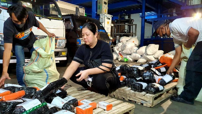 Susandewiksu, toko kue milik Susan Dewi, berkembang pesat di platform Shopee usai membuka bisnis toko secara daring empat tahun lalu.
