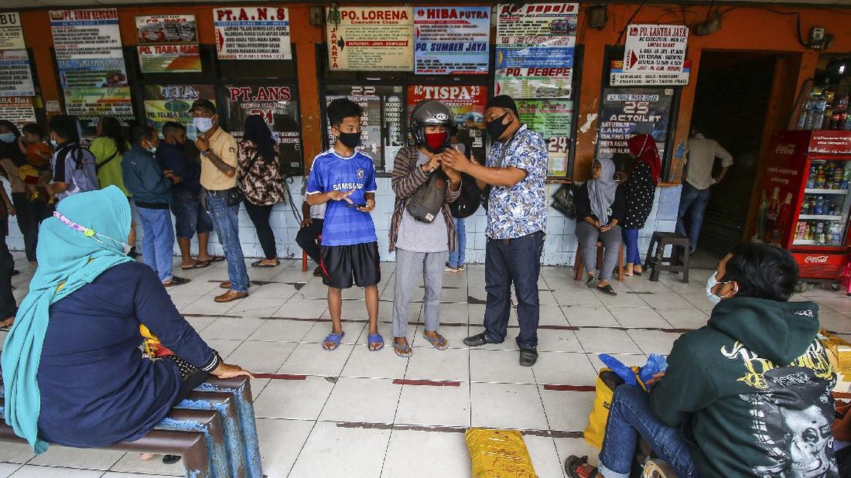 FOTO: Siasat Pulang Kampung Lebih Awal Hindari Larangan Mudik