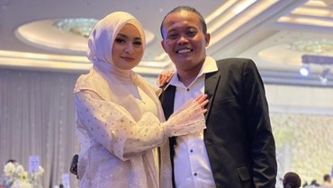 img-title Tangisan Nathalie Holscher di Balik Masalah Rumah Tangga dengan Sule