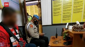 VIDEO: Bawa Amunisi ke Intan Jaya, Oknum Polisi Ditangkap