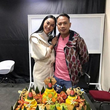 Lagi Bertengkar, Kalina dan Vicky Prasetyo Tak Tinggal Serumah