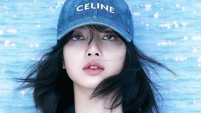 YG Entertainment Masih Bungkam, Harper's Bazaar Thailand Bocorkan Debut Solo Lisa BLACKPINK!