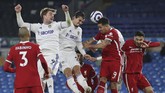 FOTO: Liverpool Buang Peluang Tembus 4 Besar Liga Inggris Liverpool harus puas hanya bisa bermain imbang 1-1 melawan Leeds United dalam laga lanjutan Liga Inggris di Elland Road, Selasa (20/4) dini hari WIB.