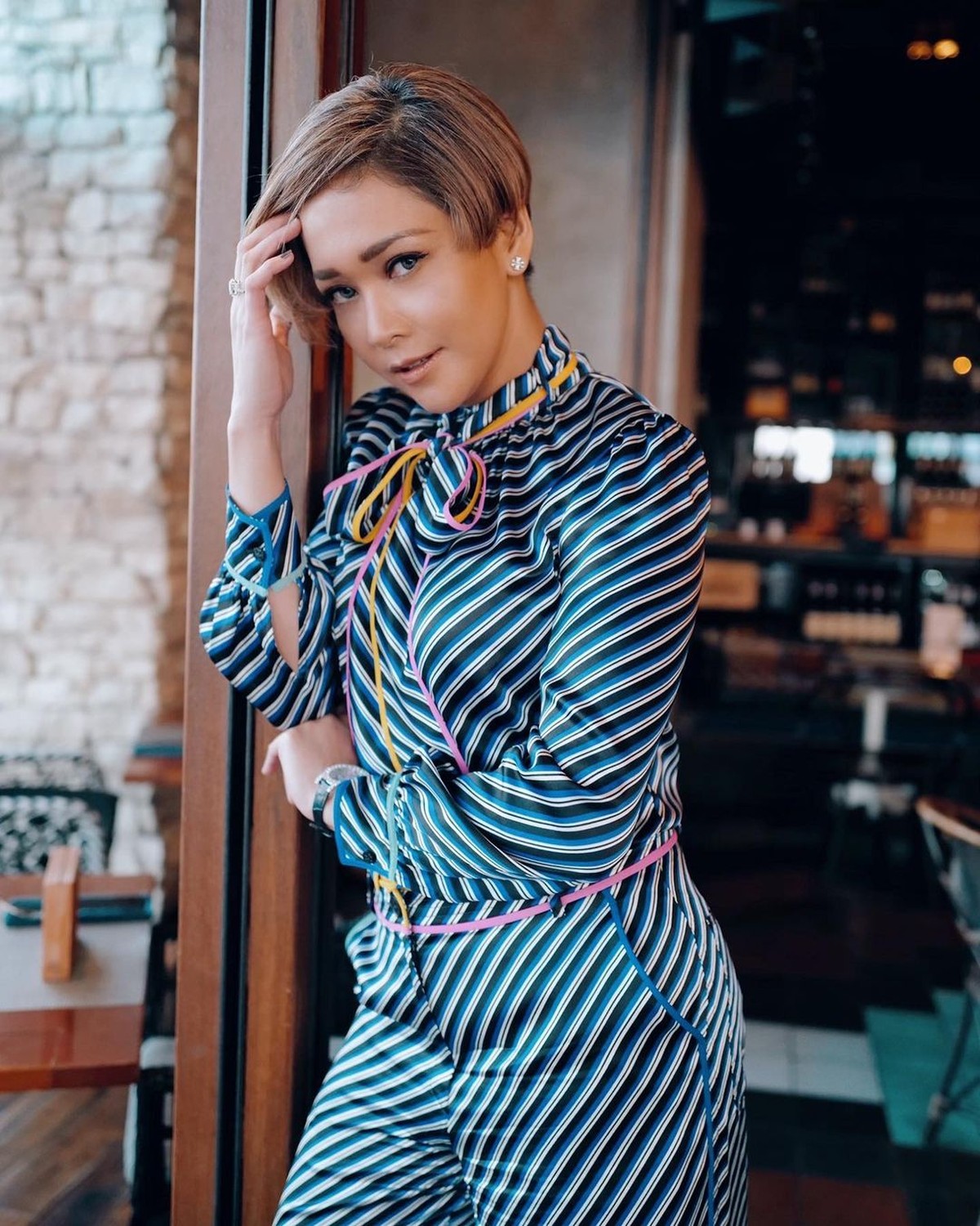 Maia Estianty menceritakan bahwa ia pernah disangka seorang Ladyboy&period; Kita lihat yuk tampilan Maia Estianty sampai disangka Ladyboy&quest;