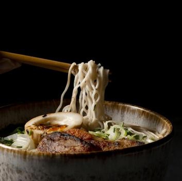 Mi super panjang dipercaya membawa umur panjang di tahun baru