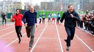 img-title Fakta Mengejutkan di Balik Pertengkaran Sengit Pangeran William & Harry