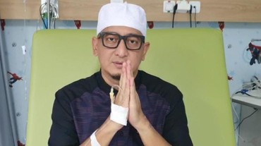 img-title Ramai Isu Meninggal Dunia, Ustaz Zacky Mirza: Semua Berita Hoaks