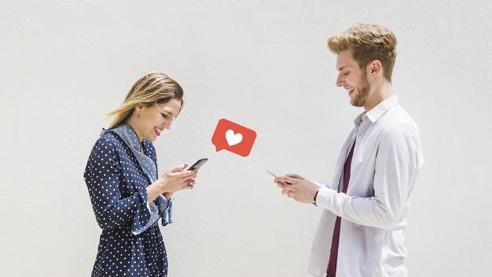 Sebelum Ikutan Download, Simak Pro dan Kontra Aplikasi Kencan Online yang Kini Ramai Digunakan! Sebelum Ikutan Download, Simak Pro dan Kontra Aplikasi Kencan Online yang Kini Ramai Digunakan!