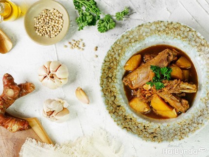 6 Resep Semur Sederhana, dari Ikan Gurame hingga Ayam Berkuah yang Lezat