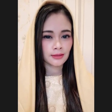 Sosok Perempuan yang Disebut Mirip Iis Dahlia, Netizen: Lebih Cantikan Ini