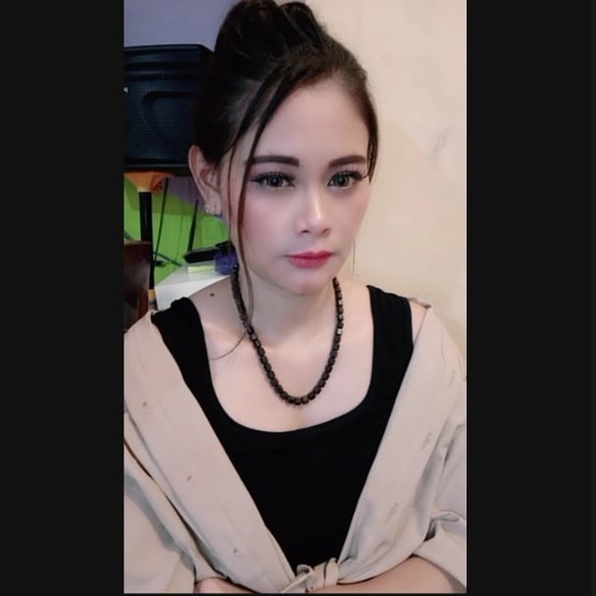 Sosok wanita cantik viral karena wajahnya mirip dengan Iis Dahlia&period; Yuk kita lihat sosoknya&excl;