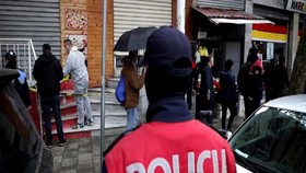 VIDEO: Lima Jemaah Ditikam Usai Salat Zuhur