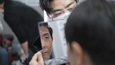 FOTO: Tren Rias Wajah Pria Jepang Di Jepang, tren make up untuk pria makin menjamur. Ya, untuk pria, bukan untuk wanita.