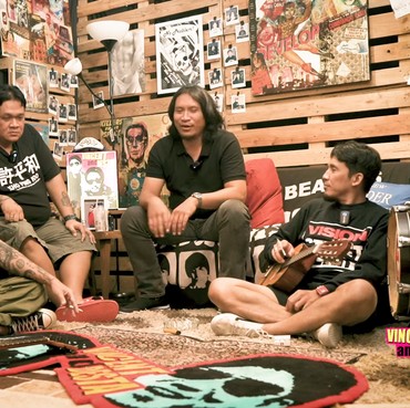 Hidup Beda Agama, Desta & Keluarga Terapkan Toleransi yang Patut Dicontoh