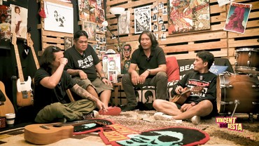 img-title Hidup Beda Agama, Desta & Keluarga Terapkan Toleransi yang Patut Dicontoh
