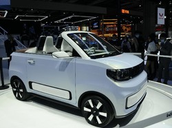 Mobil Listrik Murah Meriah Wuling Dibikin Tanpa Atap