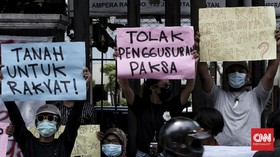 FOTO: Aksi Forum Pancoran Buntu di PN Jaksel