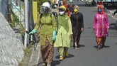 FOTO: Perempuan Indonesia Berkebaya Sambut Hari Kartini Menyambut Hari Kartini, perempuan Indonesia dari berbagai lini dan bidang pekerjaan mengenakan kebaya.