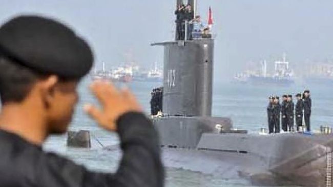 Ahli Ungkap 3 Sebab KRI Nanggala-402 Tenggelam 850 Meter Ahlli jelaskan 3 faktor penyebab tenggelamnya KRI Nanggala-402 milik TNI AL di perairan Bali.