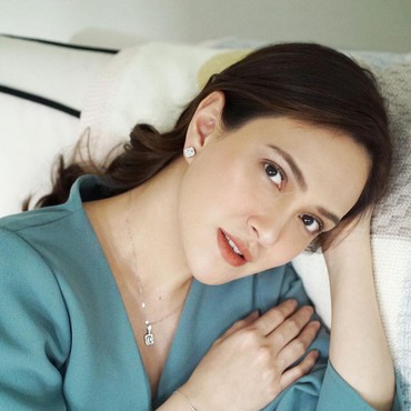 Shandy Aulia Liburan ke LA Cuma Berdua Anak, Keberadaan Suami Dipertanyakan