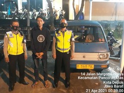 Bikin Ngeri Penumpang, Sopir Angkot Mabuk dan Ugal-ugalan di Depok