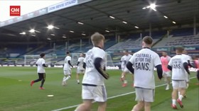 VIDEO: Pemain Leeds Gunakan Kaos Bertuliskan Sindiran ke ESL
