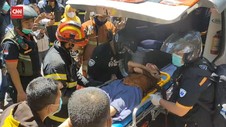 VIDEO: Aksi Petugas Damkar Evakuasi Korban Kebakaran