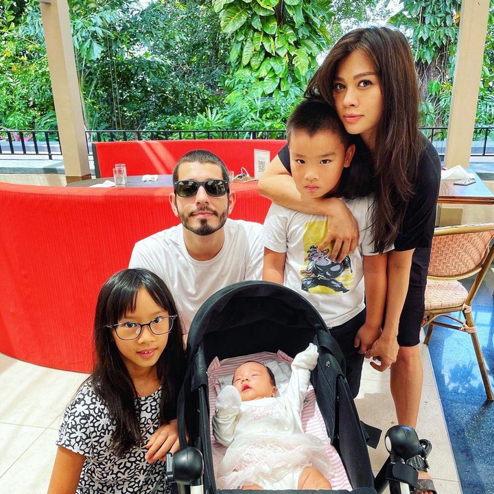 <p>Untuk Bunda ketahui, baby Korra merupakan anak bungsu dari tiga bersaudara lho. (Foto:Instagram @adindabakrie)</p>